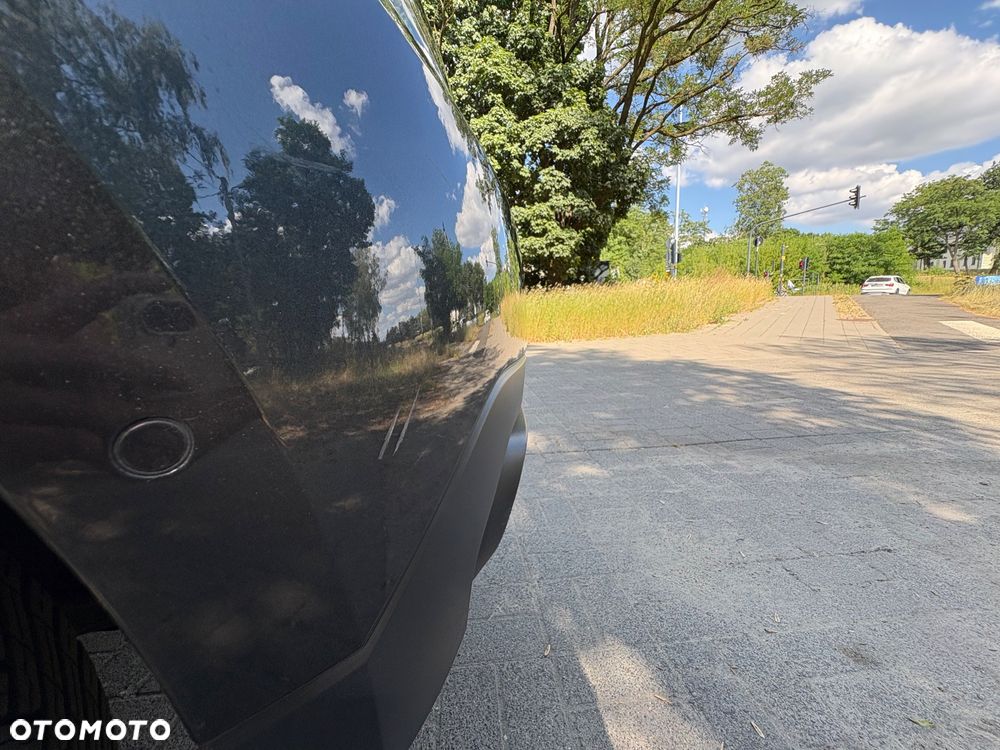 Dacia Duster 1.6 SCe Blackshadow S&S - 19