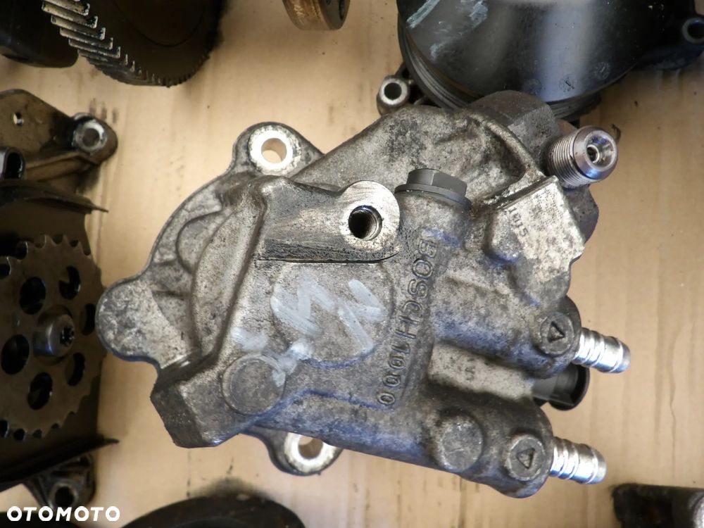 BMW - E90,E91 , N47 - POMPA WTRYSKOWA - 8509011 - 1