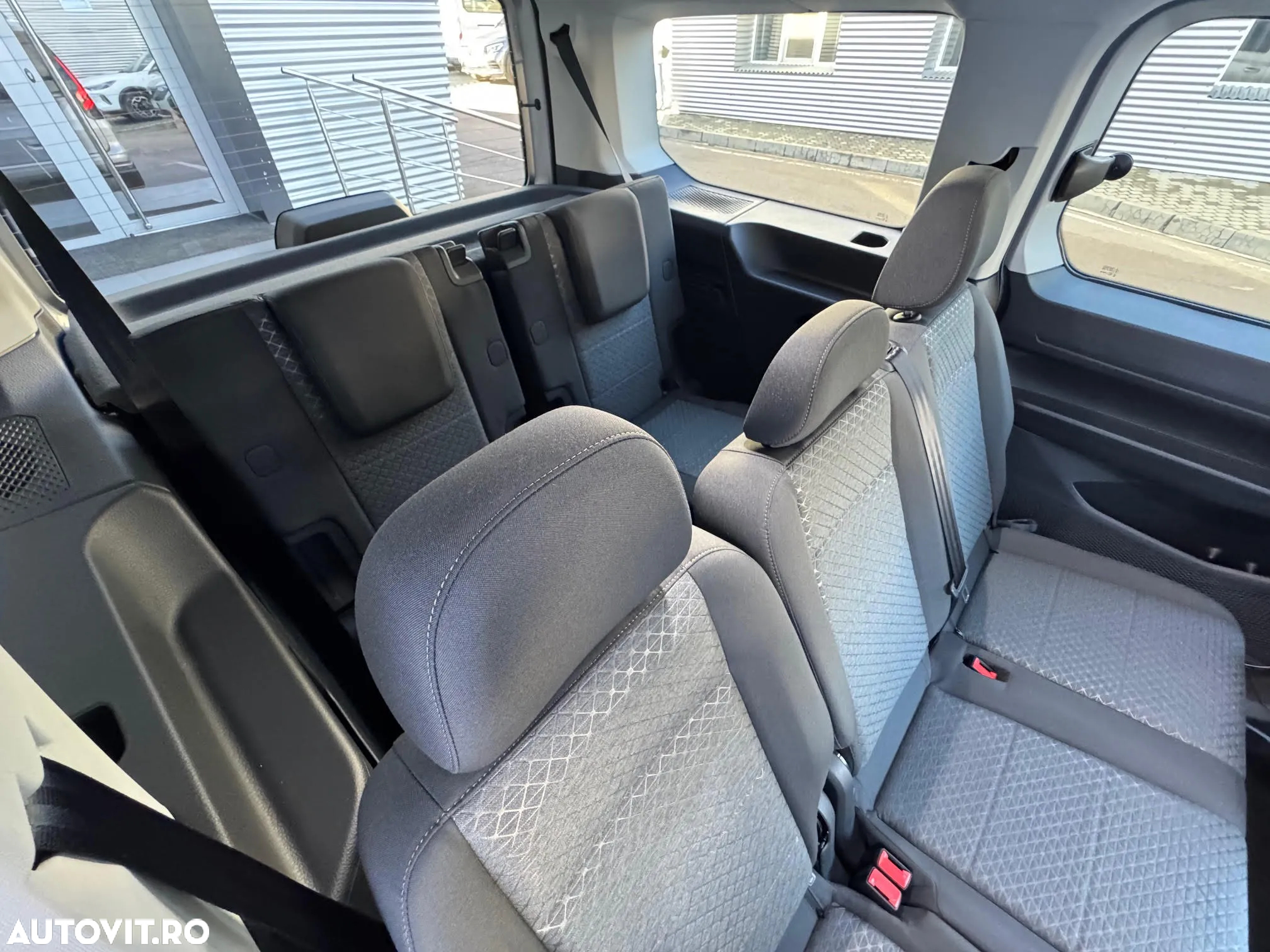 Ford Tourneo Connect 1.5L EcoBoost LWB Titanium - 18