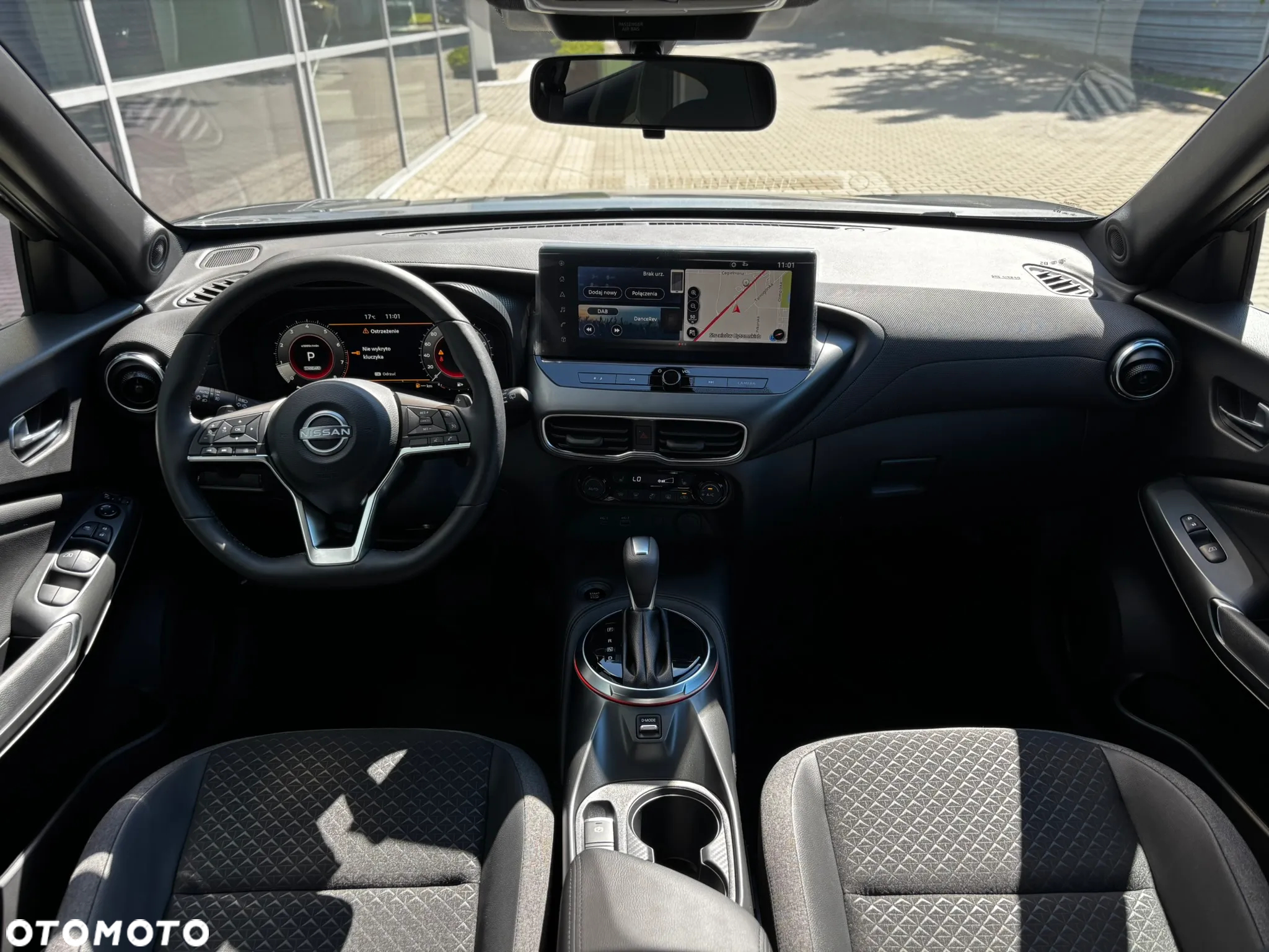 Nissan Juke 1.0 DIG-T N-Connecta DCT - 18