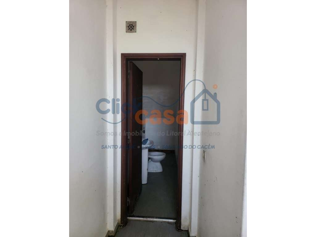 VENDE-SE GARAGEM - Grande imagem: 2/3