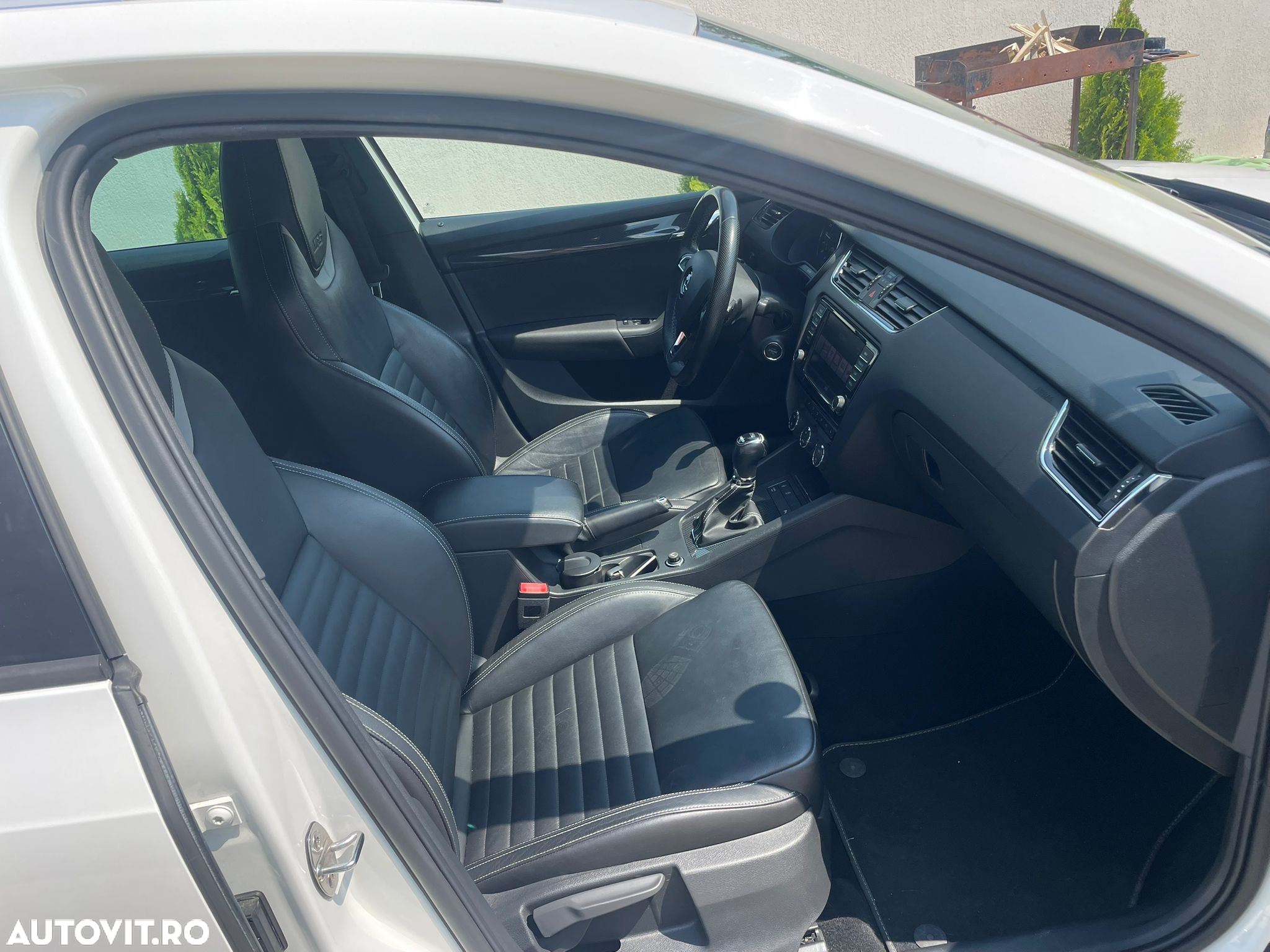 Skoda Octavia 2.0 TDI (Green tec) DSG RS - 9
