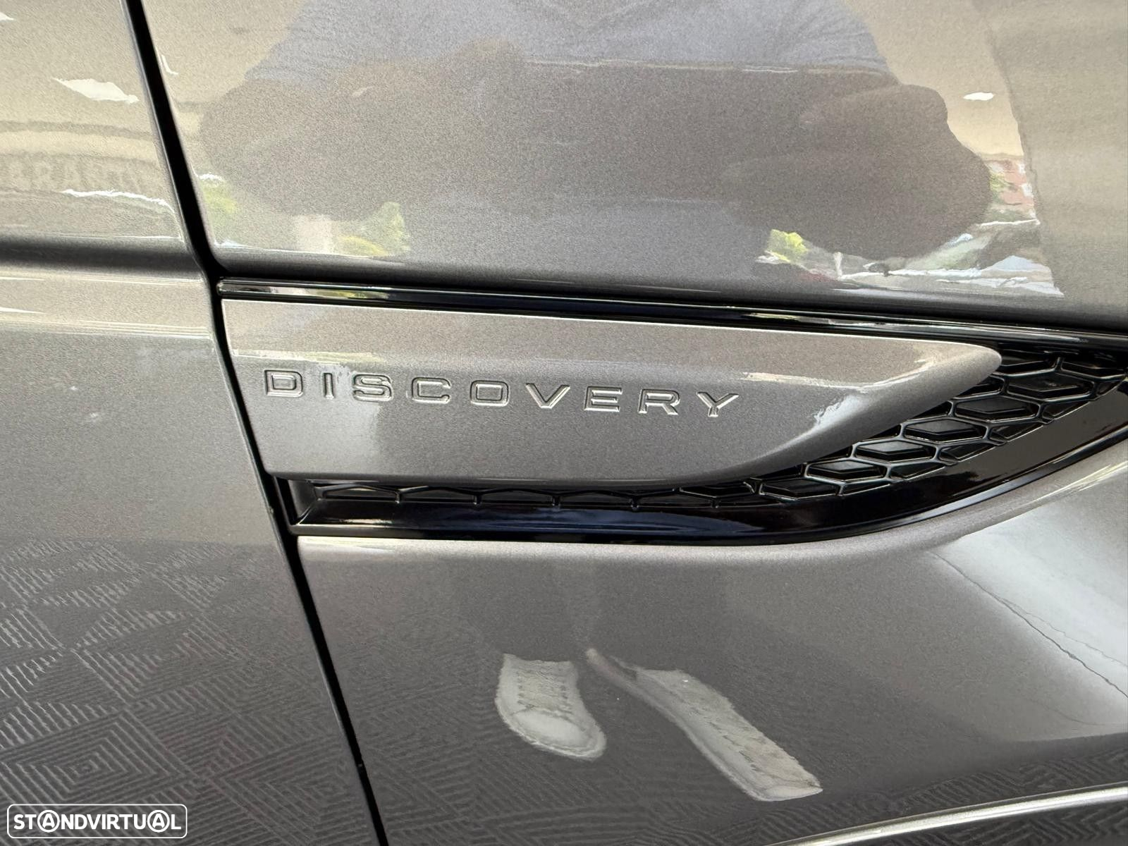 Land Rover Discovery Sport 1.5 I3 P300e AWD R-Dynamic HSE - 46