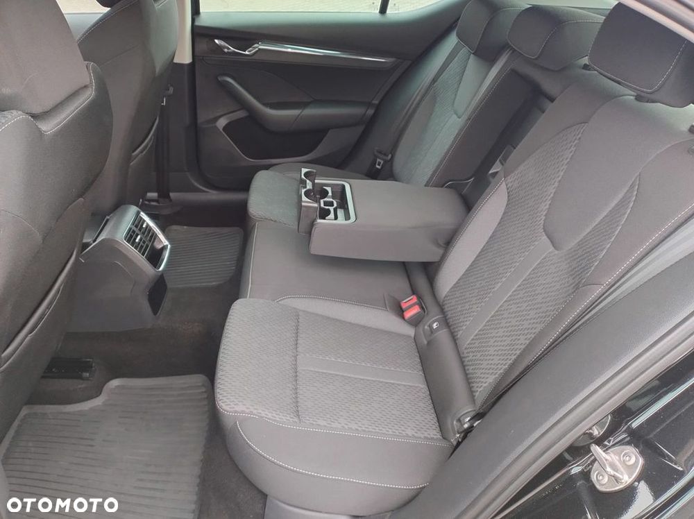 Skoda Octavia 1.5 TSI ACT Style - 11