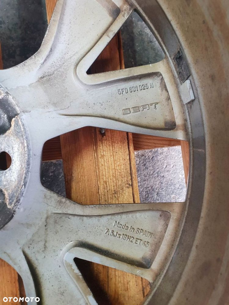 SEAT LEON III FELGA R18 5F0601025N ET45 - 7