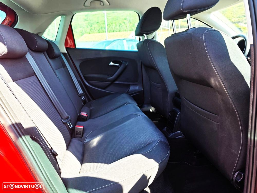 VW Polo 1.6 TDI Highline - 14