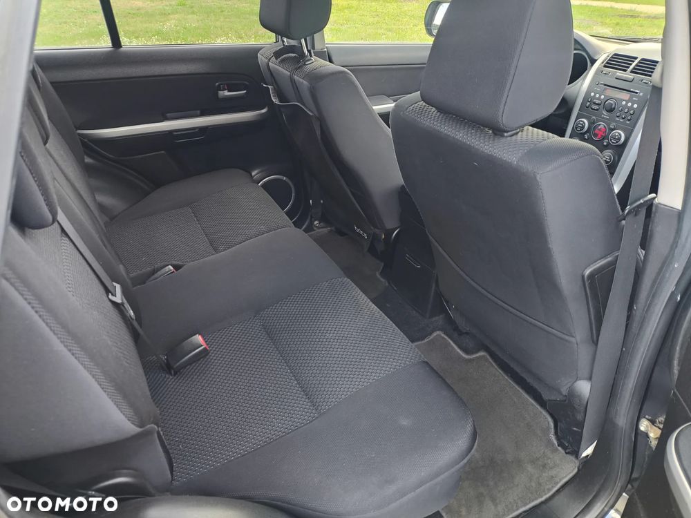 Suzuki Grand Vitara - 11