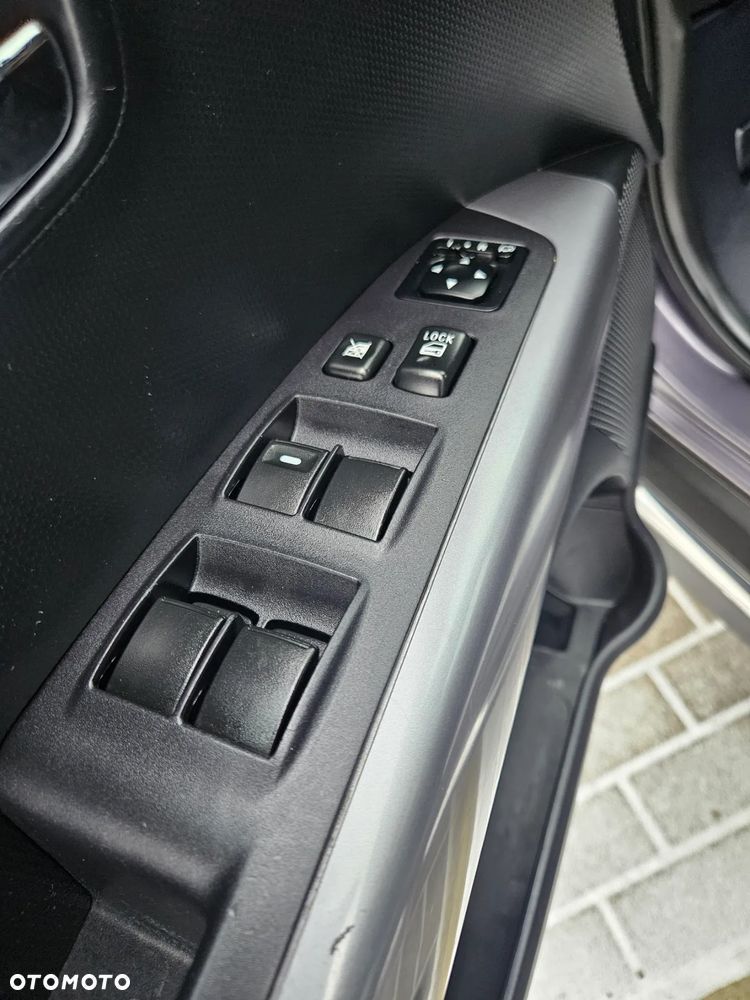 Mitsubishi Outlander - 19