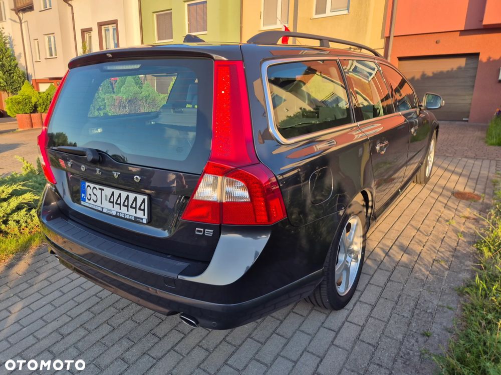 Volvo V70 D5 AWD Summum - 3