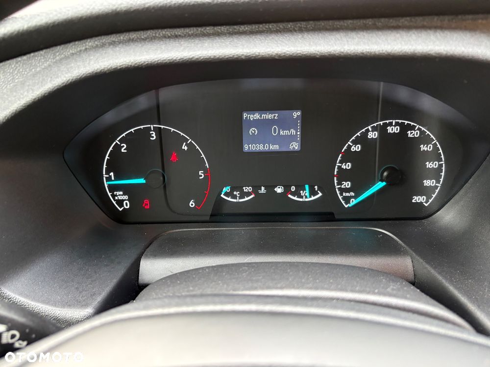 Ford Transit Custom - 13