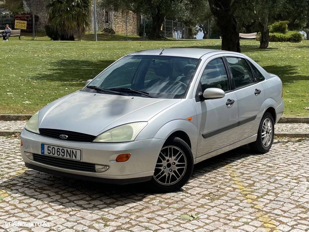 Ford Focus 1.6 Ghia - 4