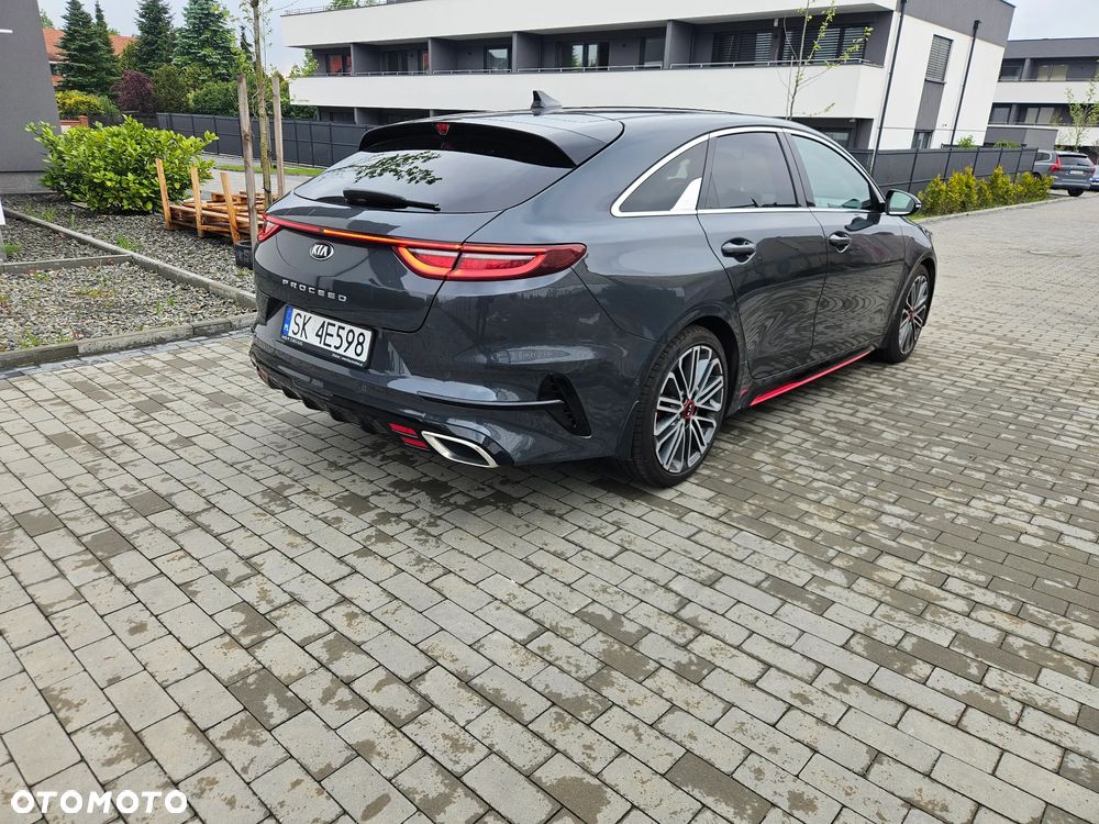 Kia ProCeed 1.6 T-GDI GT DCT - 12