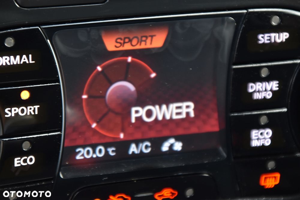 Nissan Juke - 35