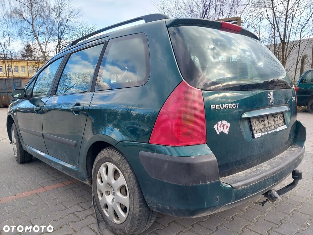 Peugeot 307 SW Kombi silnik 1.6 16v Benzyna skrzynia biegów drzwi klapa zderzak maska błotnik KSUD lampa szyba hak holowniczy moduł BSI BSM B4 osłona listwa fotel maglownica zacisk pompa panel konsola radio mechanizm wydech NA CZĘŚCI - 8