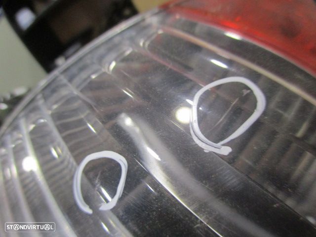 Farol Tras  8200474328A RENAULT SCENIC 2 PHASE 2 2007 1.5DCI 85CV 5P CINZA DRT Original Hella Danificado - 4