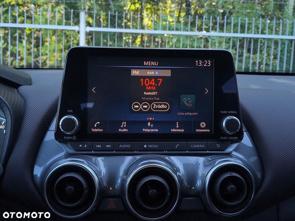 Nissan Juke 1.0 DIG-T N-Connecta DCT - 19