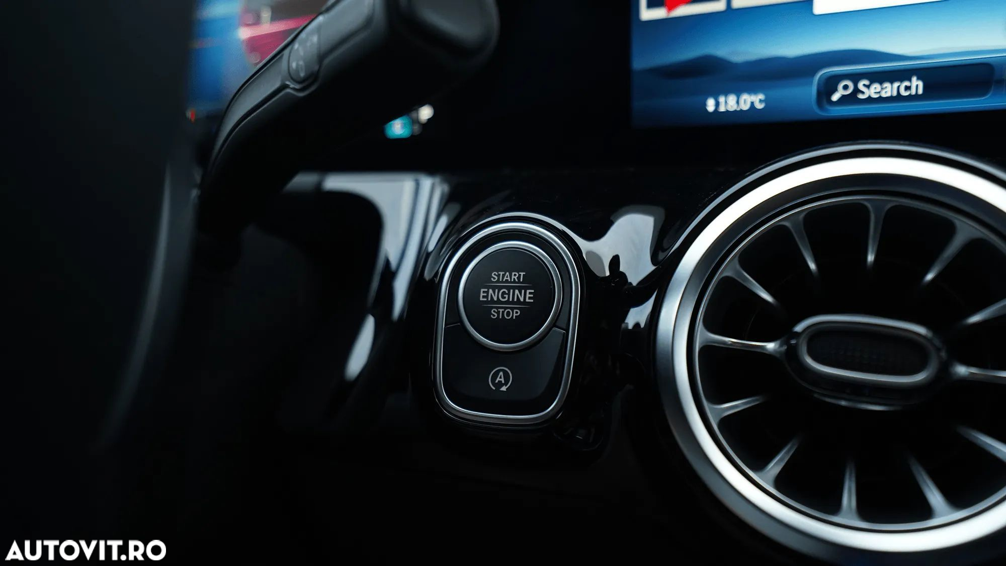 Mercedes-Benz GLA - 10