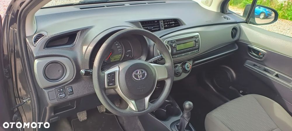 Toyota Yaris 1.0 Active - 13