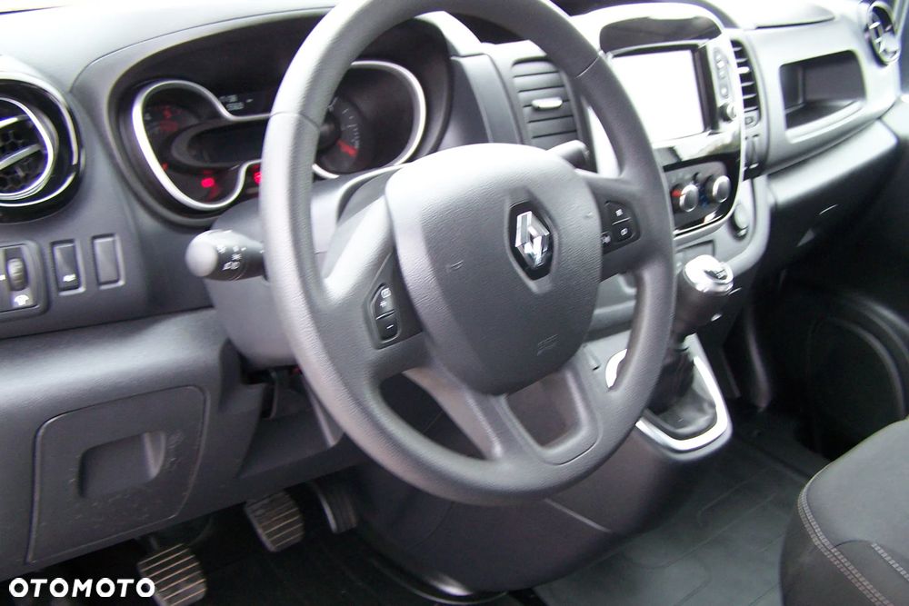 Renault Trafic - 8