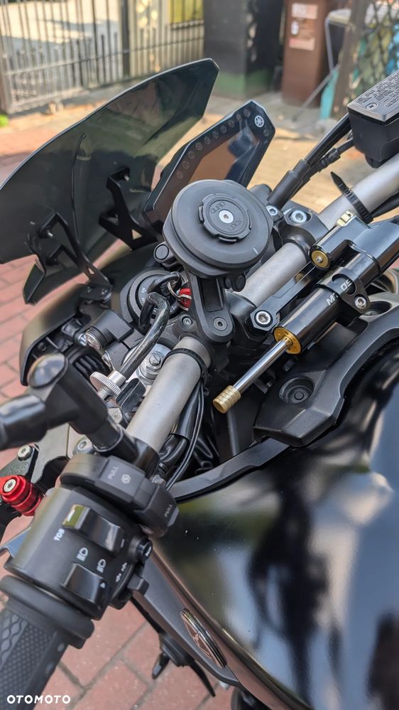 Yamaha MT - 19