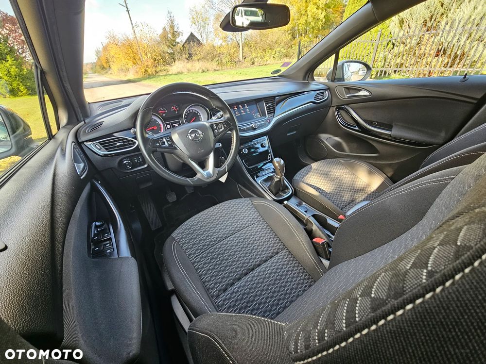 Opel Astra 1.4 Turbo 120 Jahre - 7