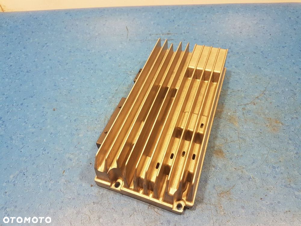 AUDI A5 8T WZMACNIACZ BANG&OLUFSEN 8T0035223S - 9