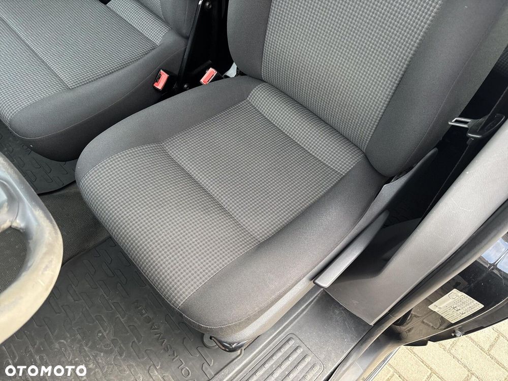 Volkswagen Transporter - 12