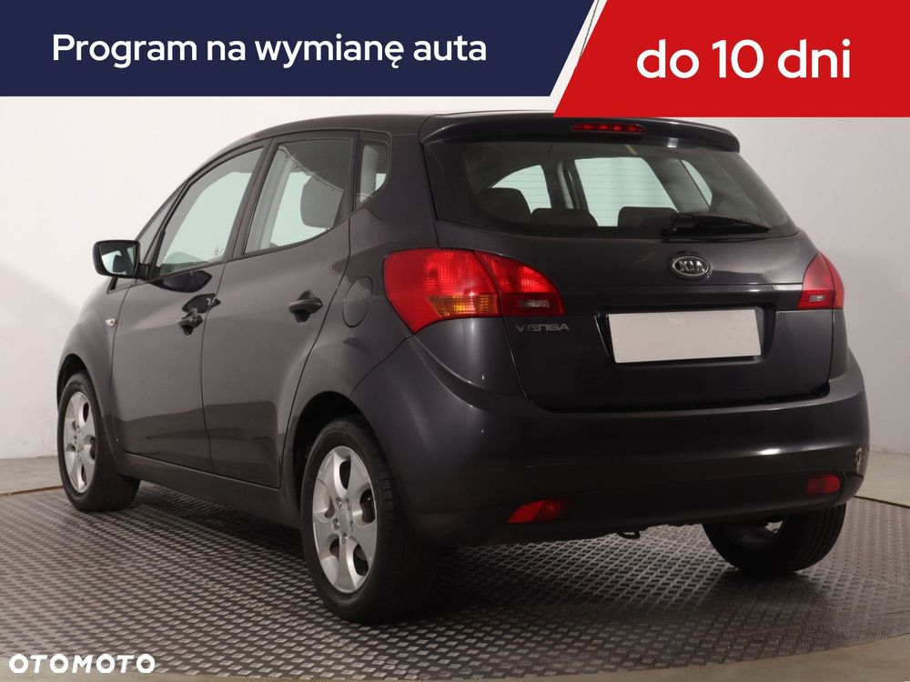 Kia Venga - 6