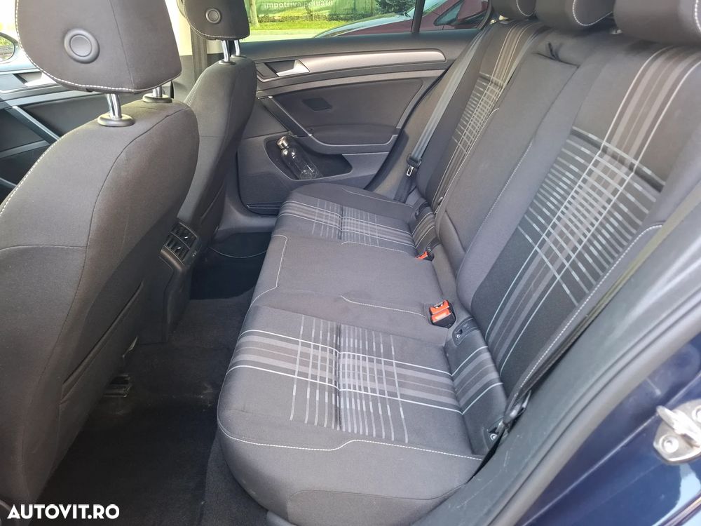 Volkswagen Golf 1.6 TDI DPF BMT Highline - 23