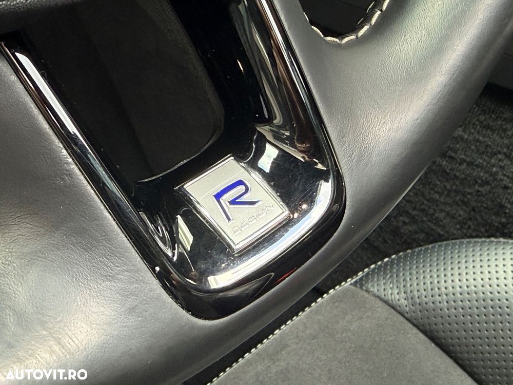 Volvo XC 60 D5 AWD R-Design - 21