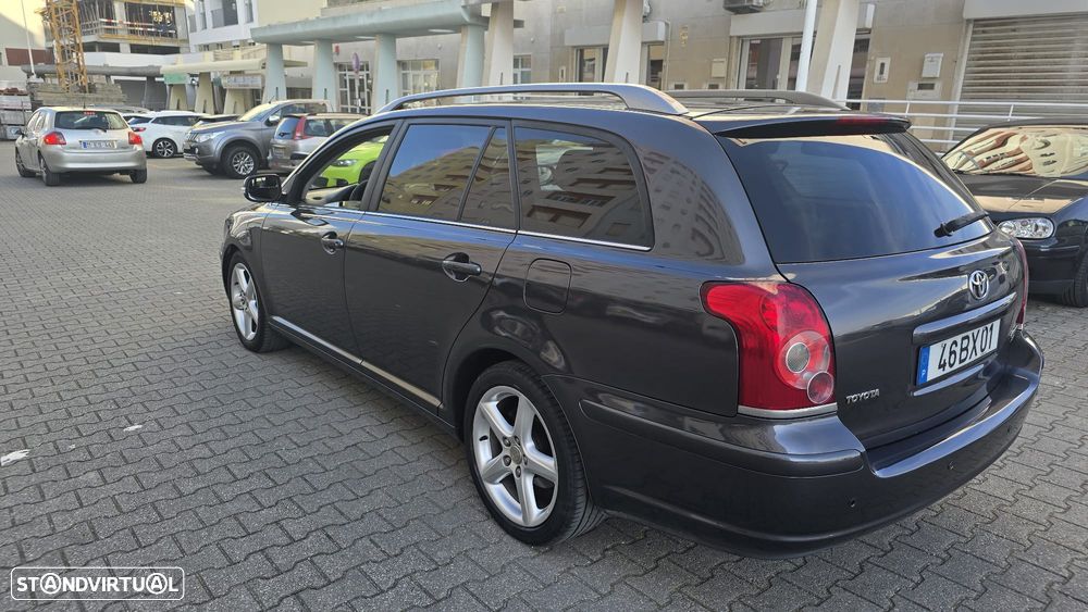 Toyota Avensis SW 2.2 D-4D - 3