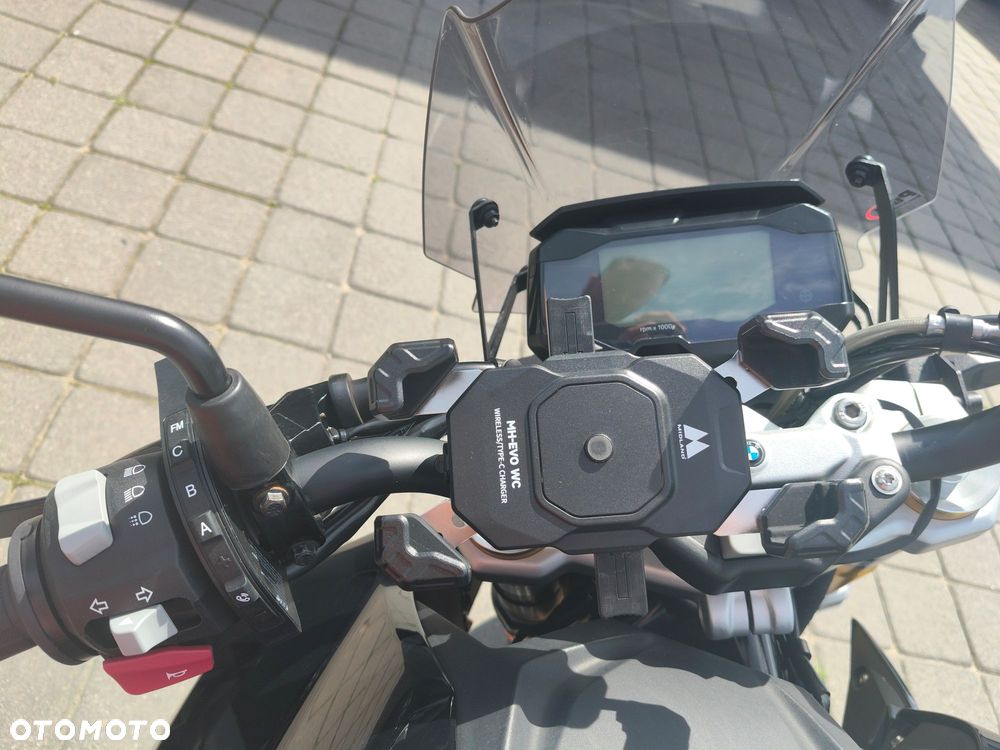 BMW G - 6