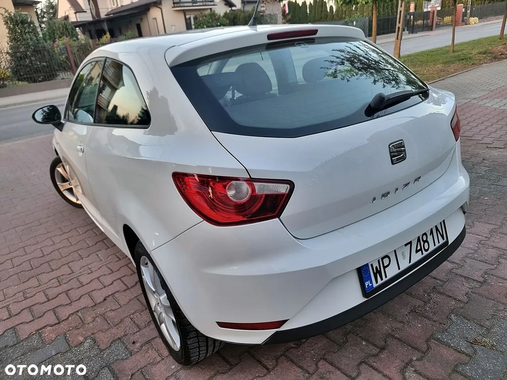 Seat Ibiza SC 1.4 16V Style Salsa - 4