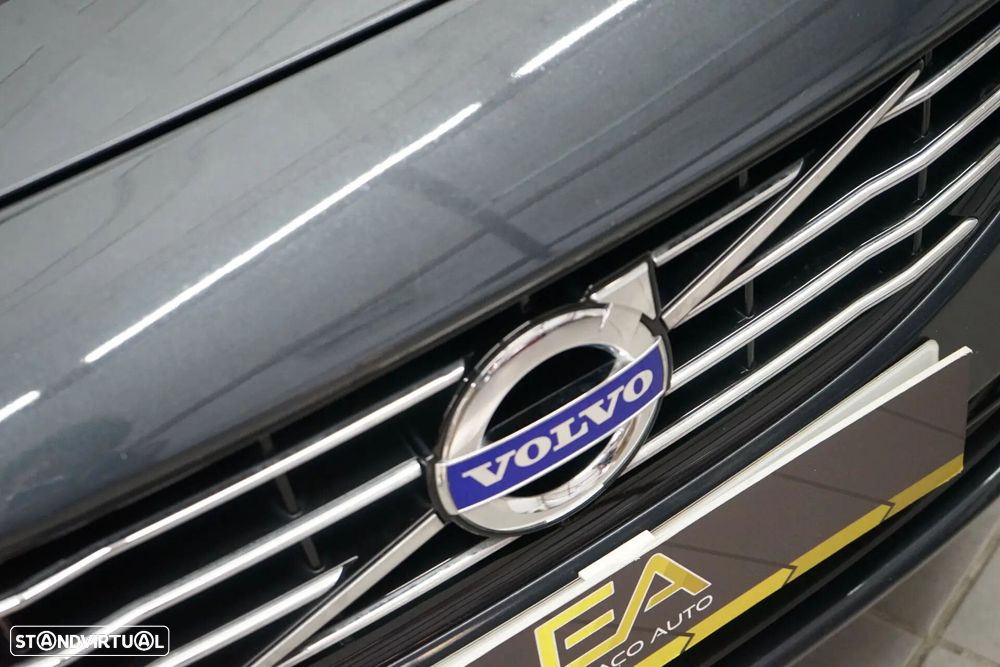 Volvo V60 2.4 D6 Momentum AWD Phev - 8