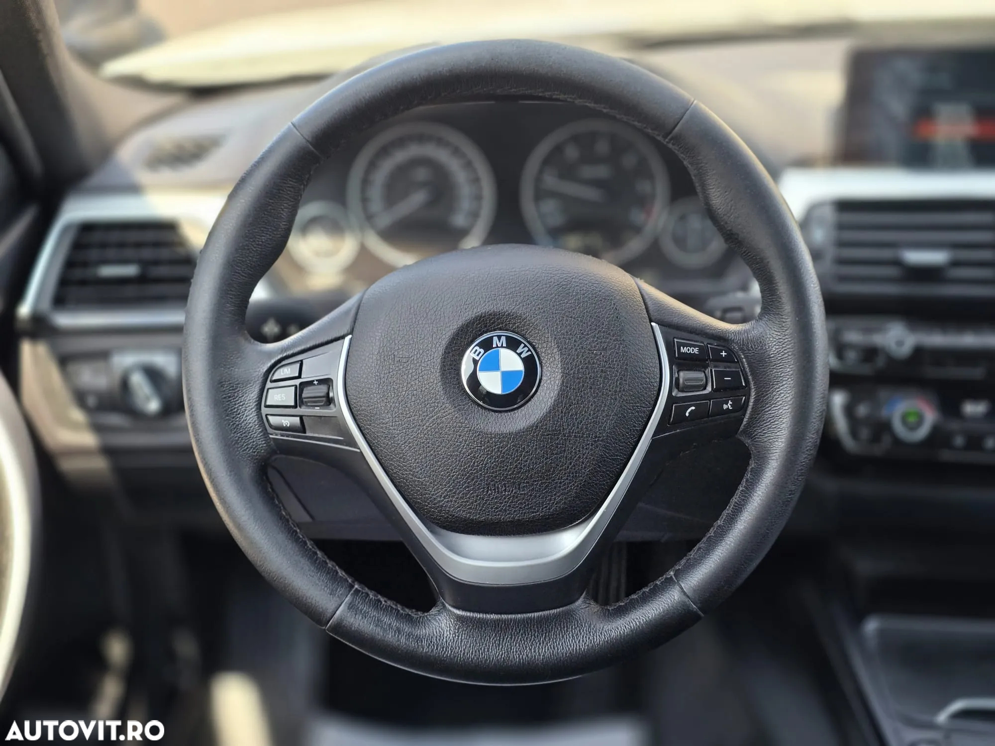 BMW Seria 3 - 12