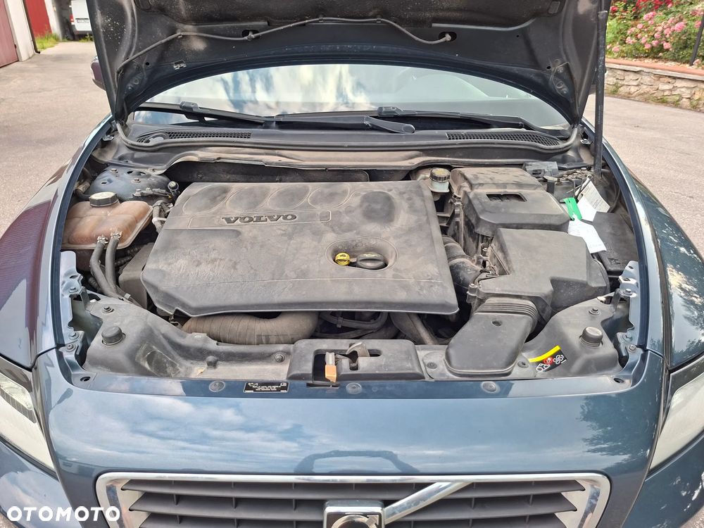 Volvo S40 2.0D - 23