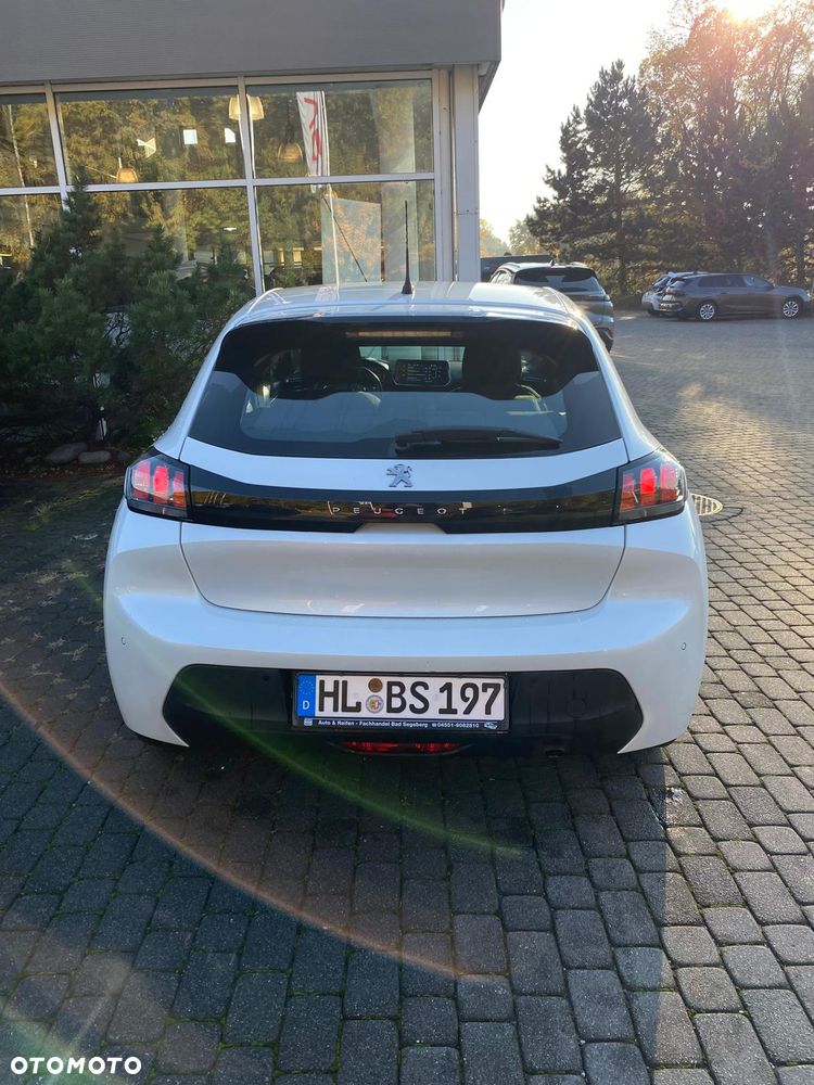Peugeot 208 - 13
