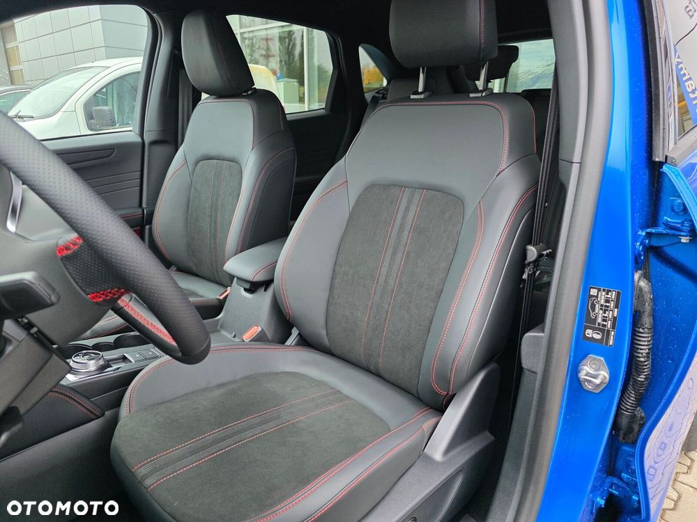 Ford Kuga - 12