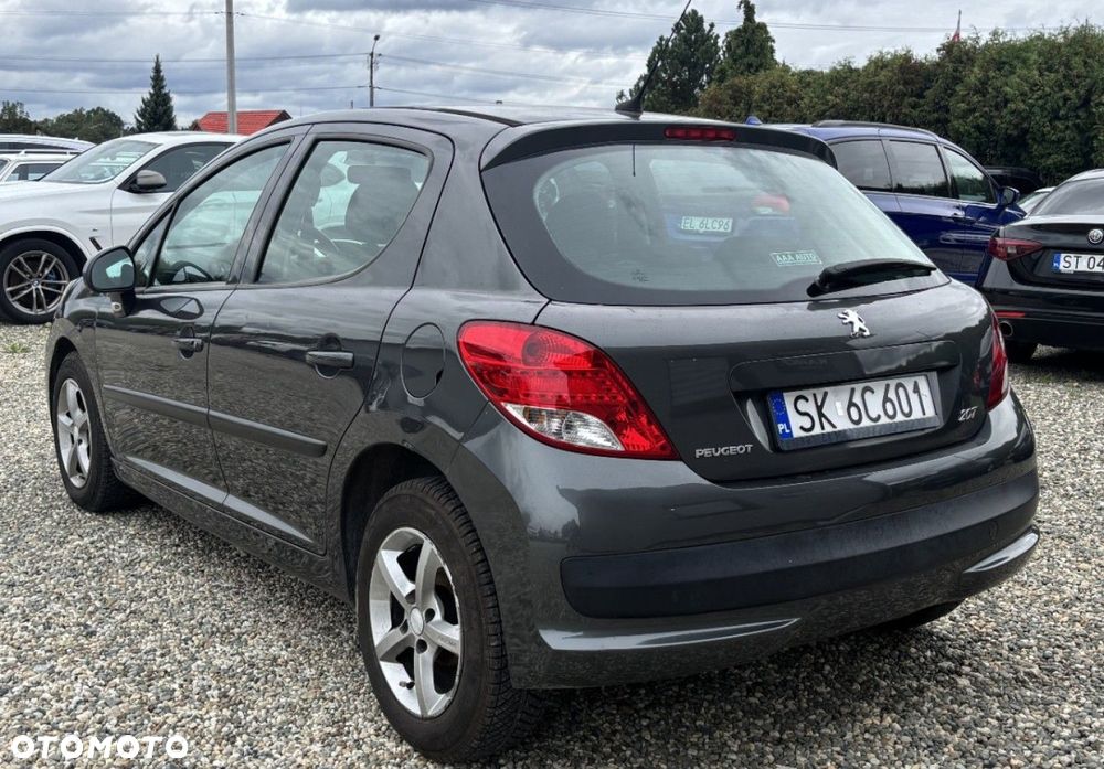 Peugeot 207 - 4