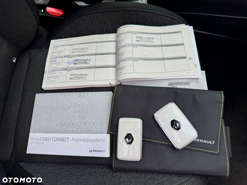 Renault Clio - 8