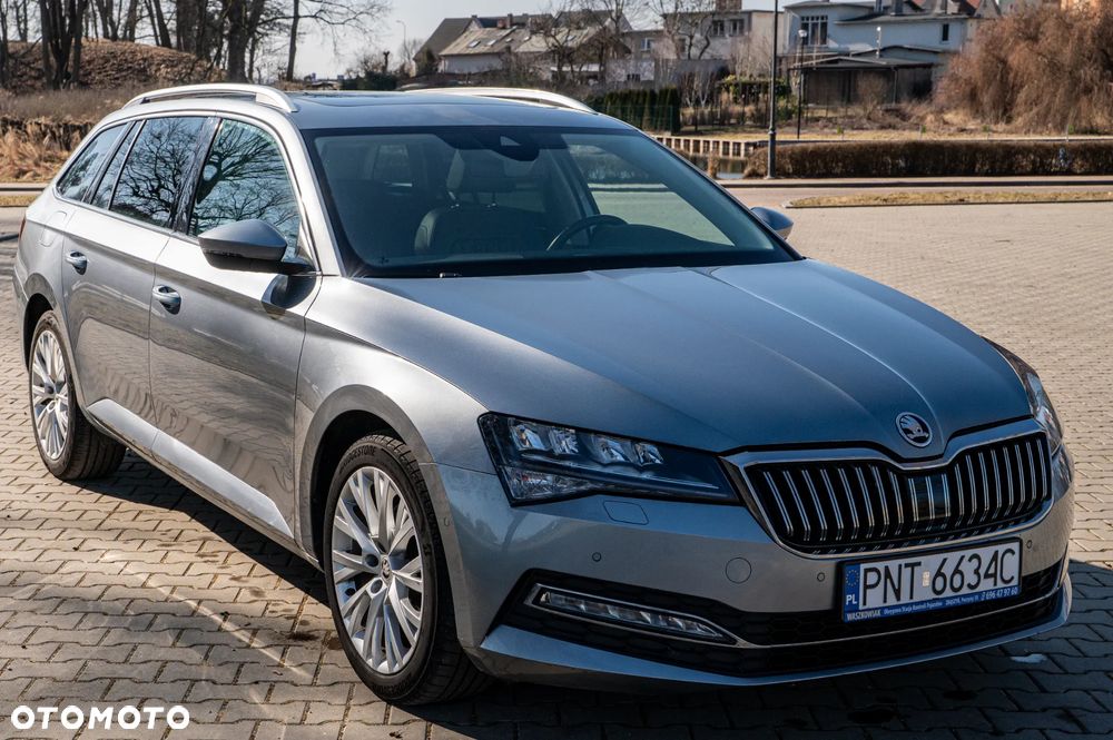 Skoda Superb 2.0 TDI DSG Premium Edition - 3