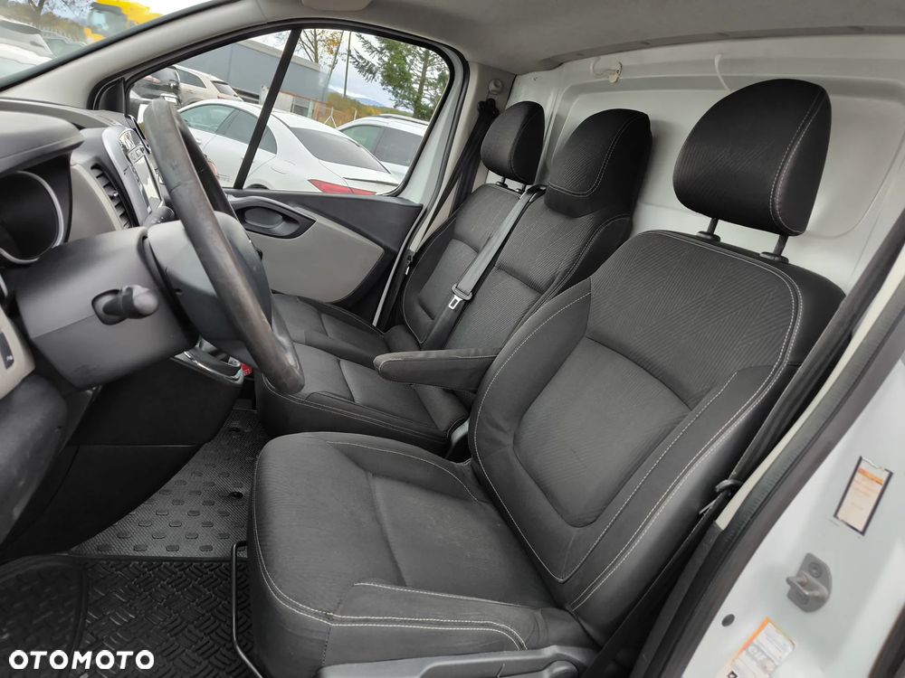Renault Trafic - 17