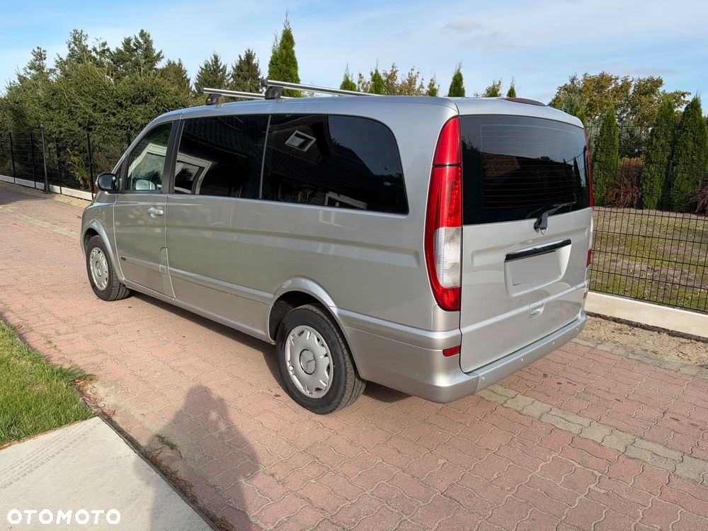 Mercedes-Benz Viano 2005 photo 2