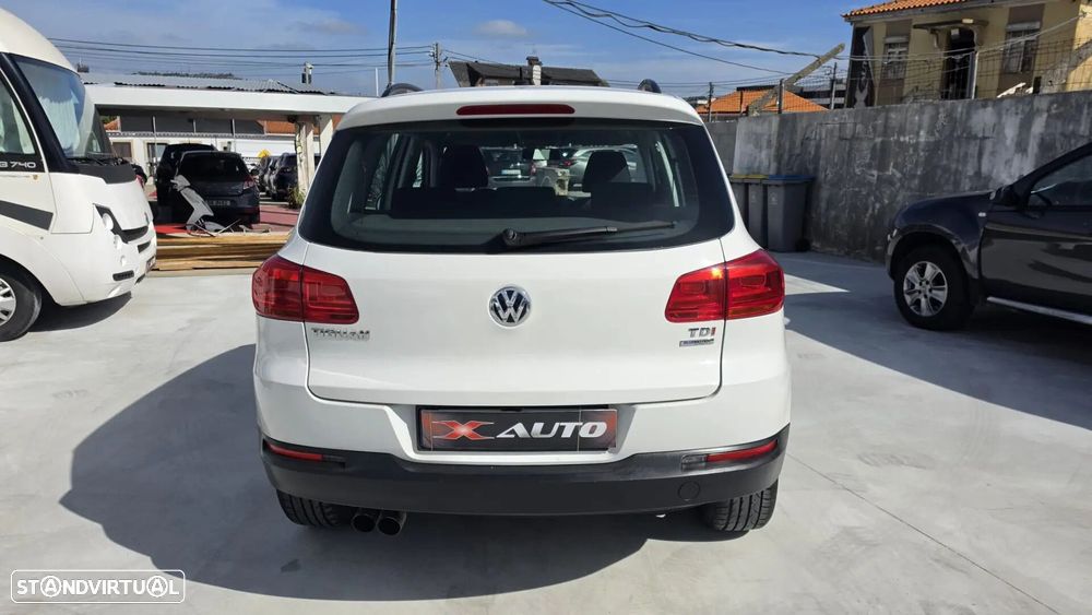 VW Tiguan 2.0 TDi Sport BlueMotion - 19