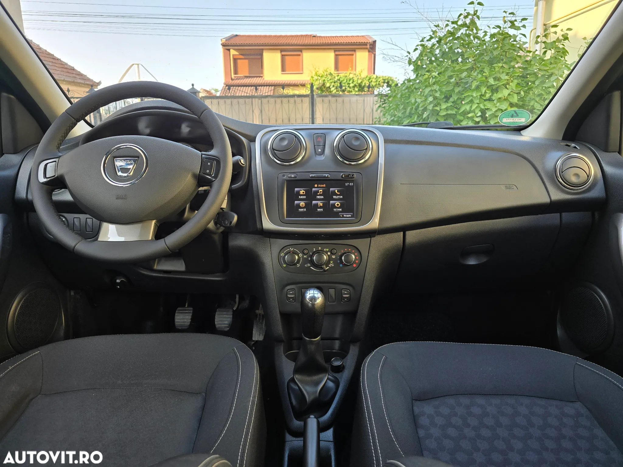 Dacia Sandero 1.2 - 12