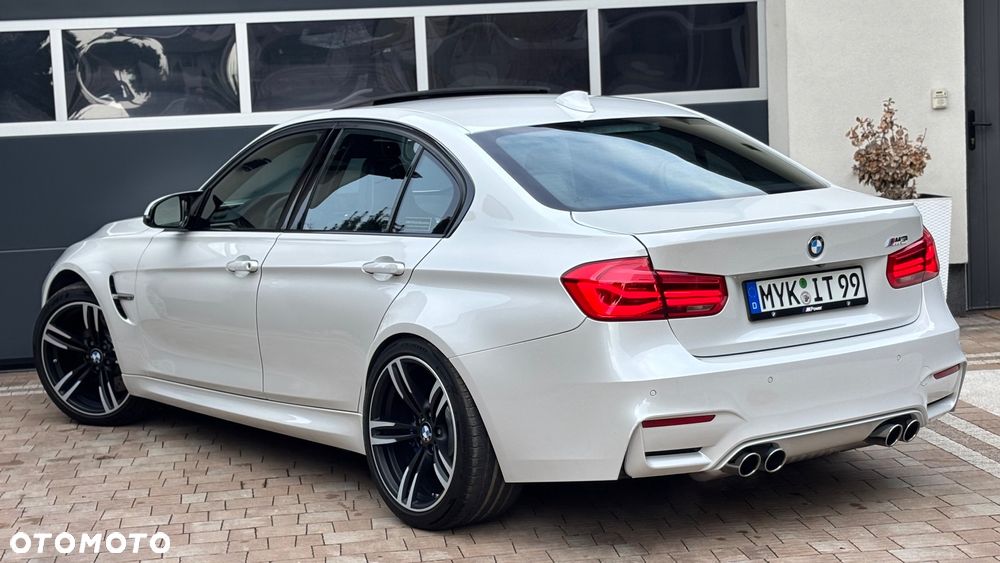 BMW M3 Standard - 5