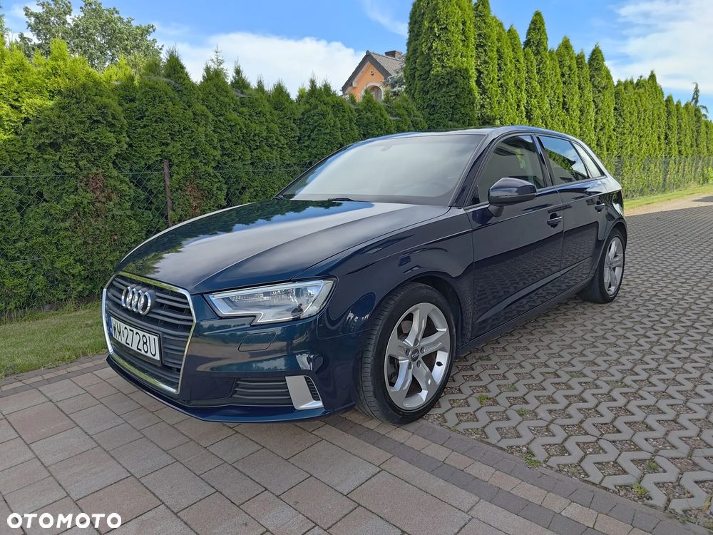 Audi A3 Sportback - 1