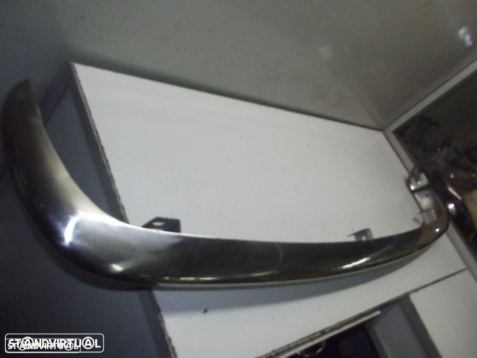 peugeot 504 para choques traseiro novo - 1