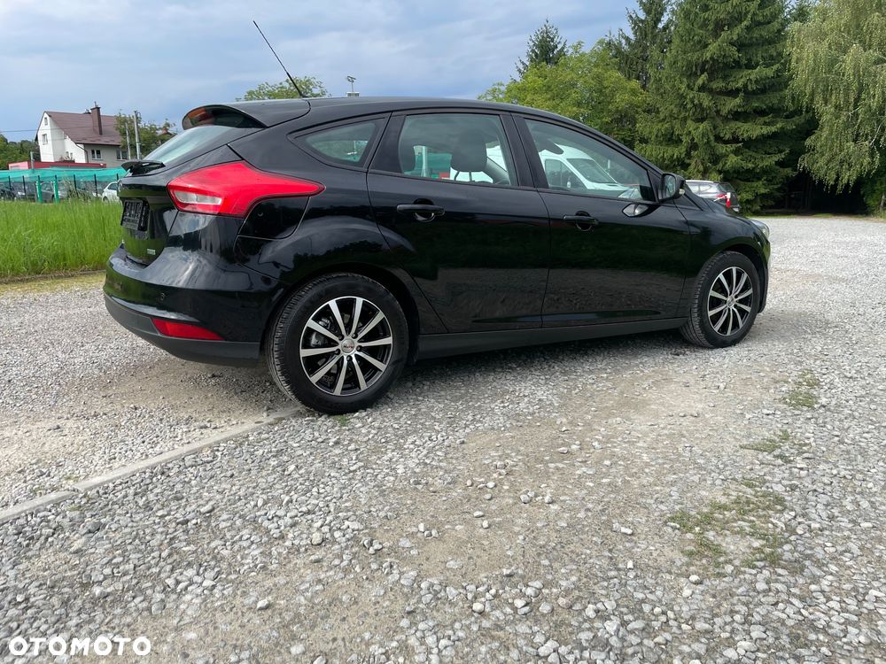 Ford Focus 1.0 EcoBoost Start-Stopp-System COOL&CONNECT DESIGN - 2