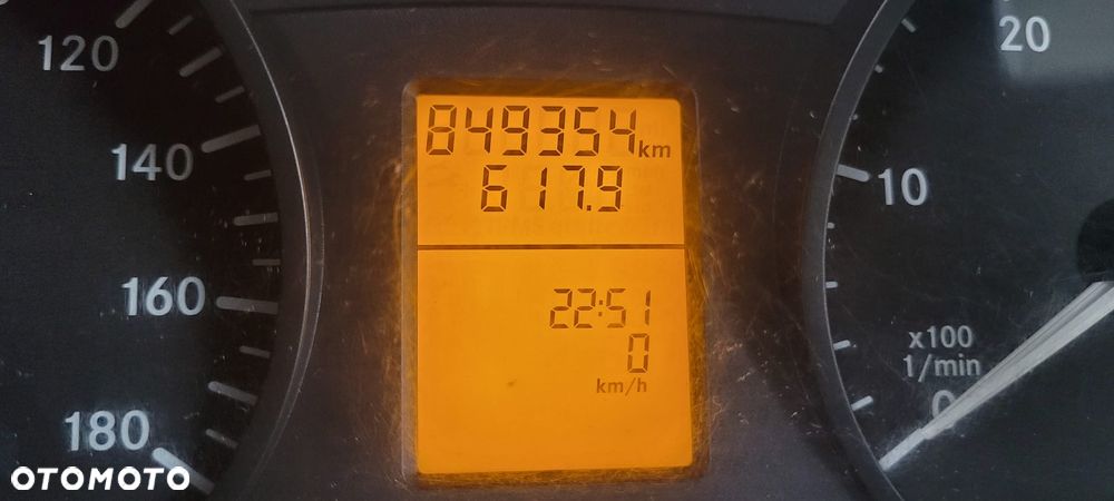 Mercedes-Benz Sprinter - 6